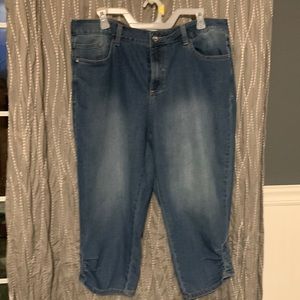 EUC Phat Fashion Silver Label denim capris size 20